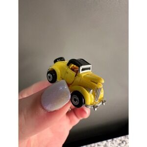 Micro Machines '36‎ Ford Roadmaster Deluxe Yellow Galoob HTF Yellow Loose G134